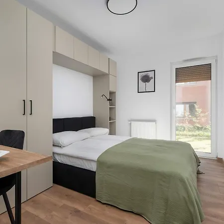 Elegant White With Terrace & Parking In By Renters * Вроцлав