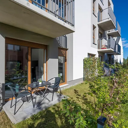 Elegant White With Terrace & Parking In By Renters * Вроцлав