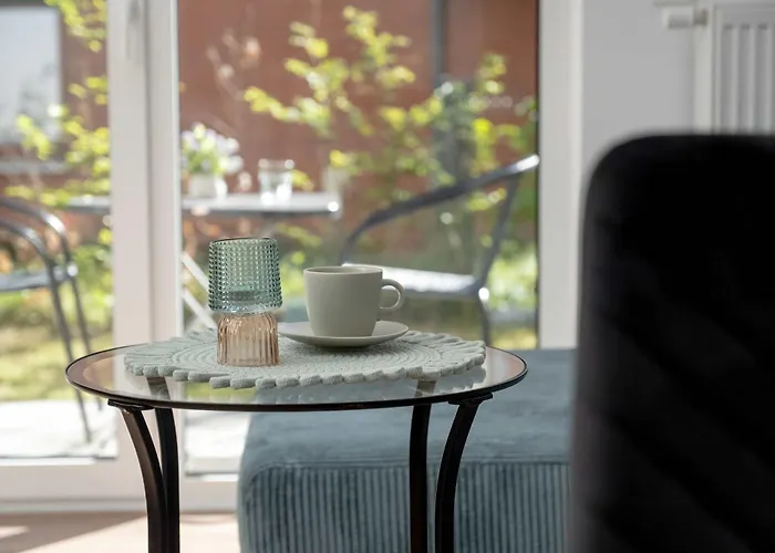 Апартаменти Elegant White With Terrace & Parking In By Renters Вроцлав