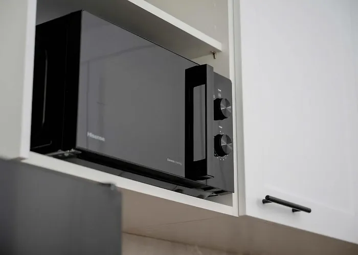 Elegant White With Terrace & Parking In By Renters Апартаменти Вроцлав