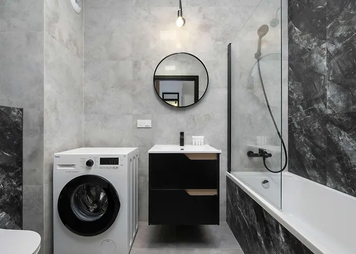 Elegant White With Terrace & Parking In By Renters Апартаменти *