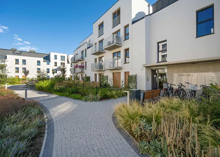 Elegant White With Terrace & Parking In By Renters Вроцлав