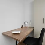Elegant White With Terrace & Parking In By Renters * Breslavia